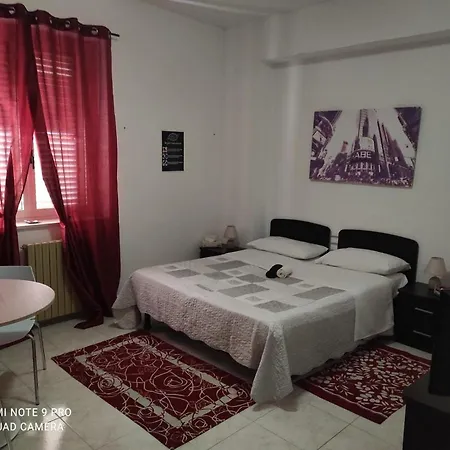 דירה Sweet Montecristo Civico 1 ויבו ולנטיה